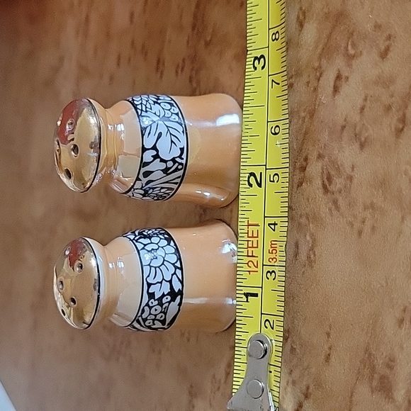 Vintage Salt and Pepper Shakers Lusterware - Picture 2 of 8